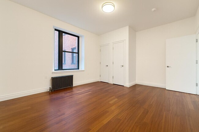 Building Photo - 611 W 137th St