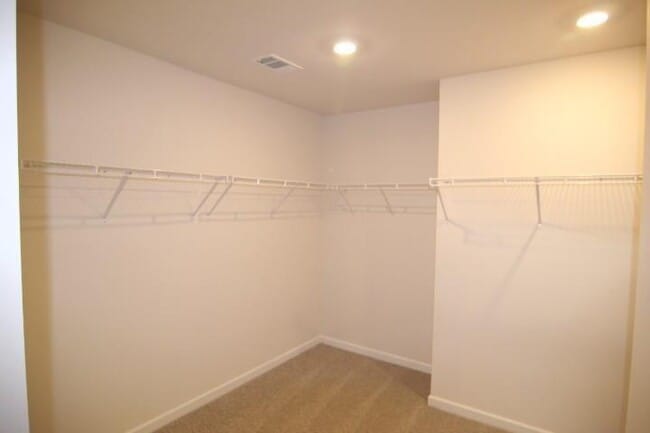 Building Photo - 51 Briarwood Dr W