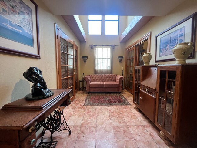 Large hallway - 7815 W 83rd St