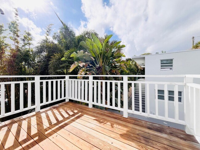 Building Photo - 1713 Florida Ave