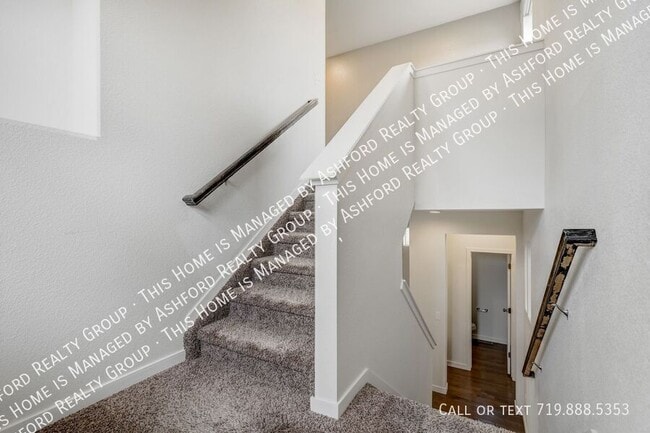 Building Photo - 6544 John Muir Trl