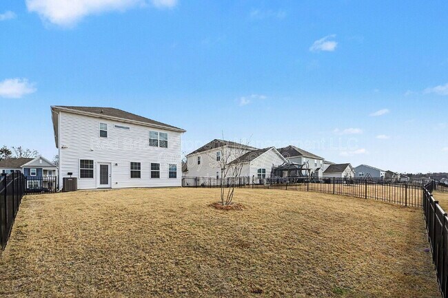 Building Photo - 435 Kennerly Center Dr