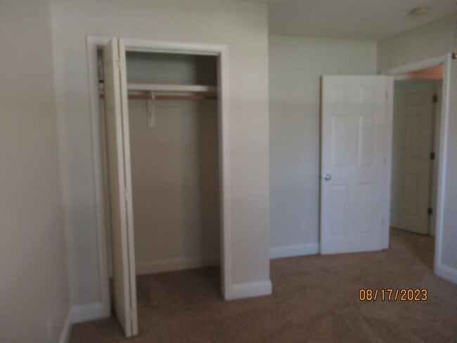 Building Photo - 4690 Great Oak Cir