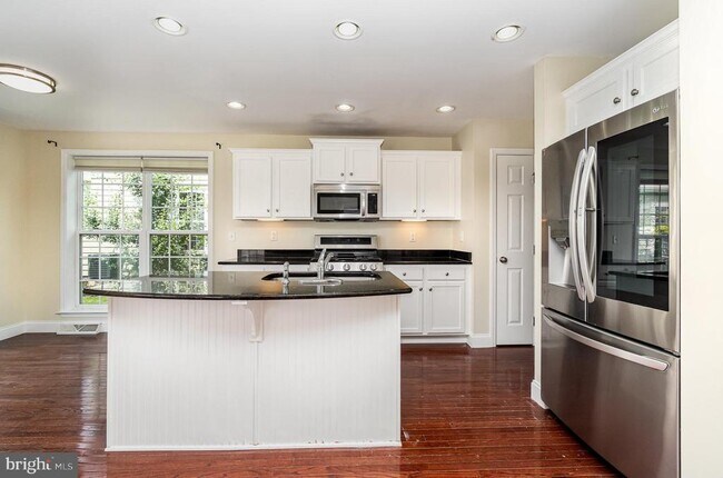 Building Photo - 57 Tavern House Hill