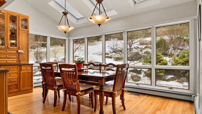 Building Photo - 14 Glendale Rd