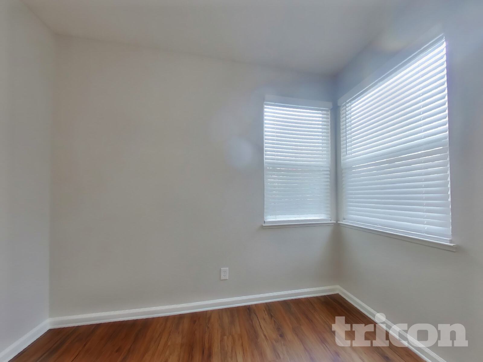 Building Photo - 408 Falcon Dr