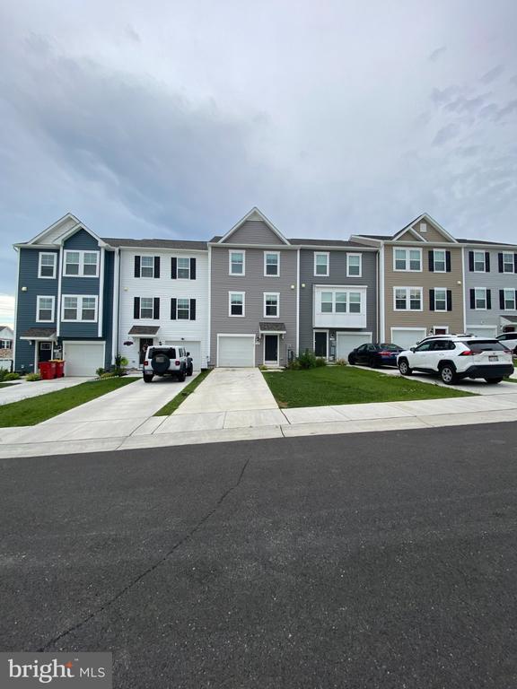 Building Photo - 128 Tuxford Rd