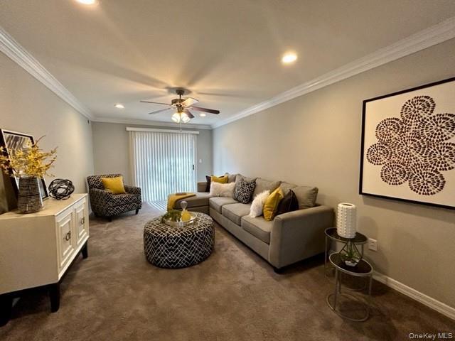 Building Photo - 10 Midship Ln