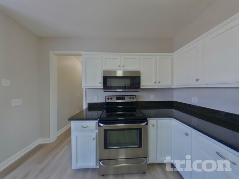 Building Photo - 3031 Farmville Cir
