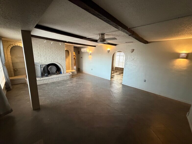 Building Photo - 3408 Upland Ave