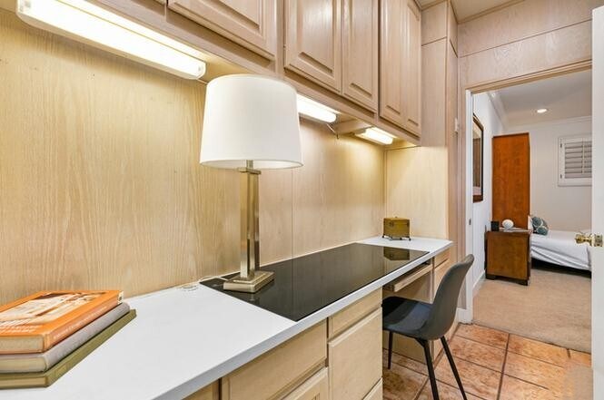 Building Photo - 390 S Sepulveda Blvd