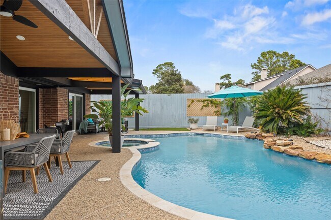 Building Photo - 13422 Parkchase Timber Dr