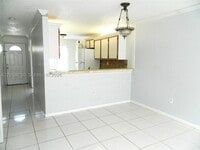 Building Photo - 899 Crystal Lake Dr