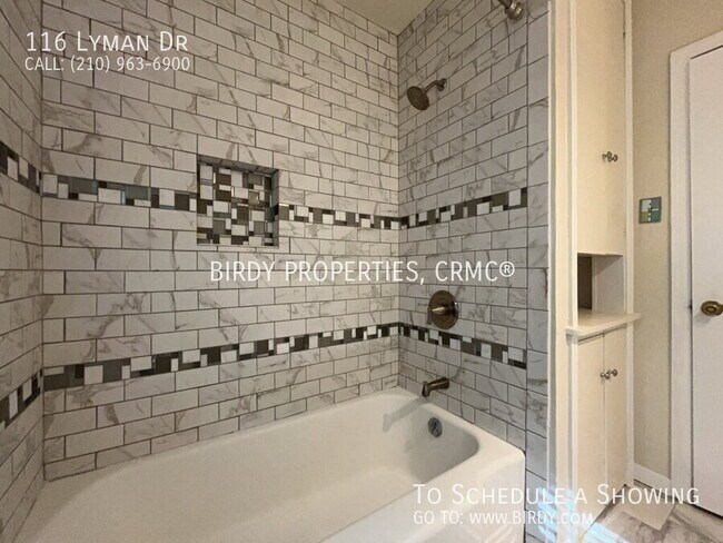 Building Photo - 116 Lyman Dr