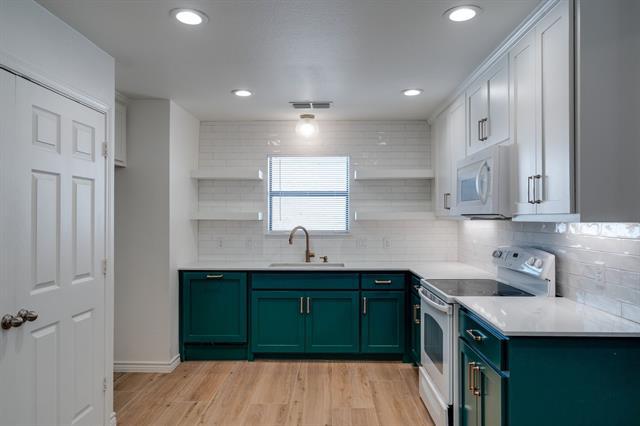 Building Photo - 753 Burr Oak Dr