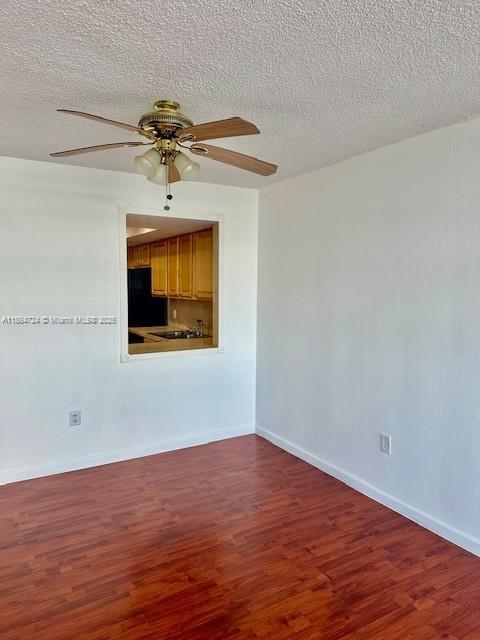 Building Photo - 1301 NE Miami Gardens Dr