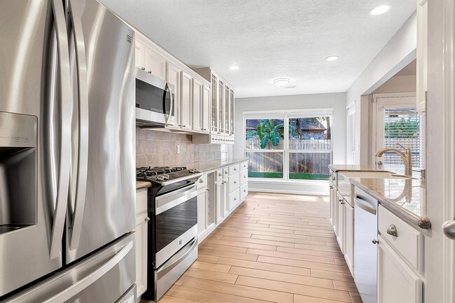 Building Photo - 15 White Bark Pl