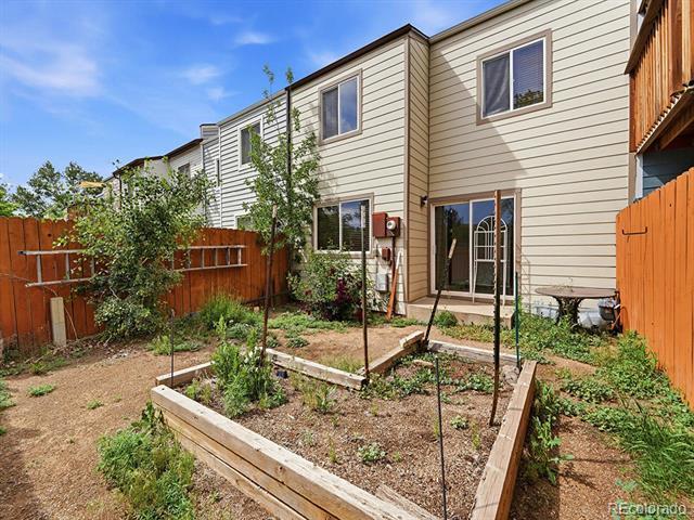 Building Photo - 1622 Longbow Ct