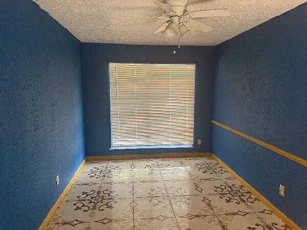 Building Photo - Room in House on Black Hickory Rd