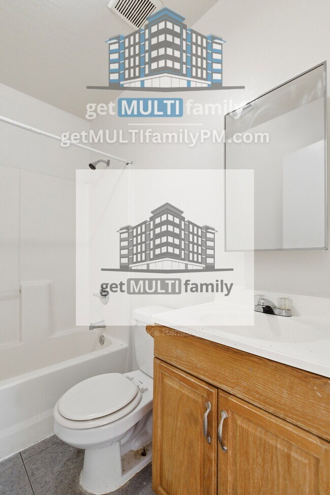 Building Photo - 1224 E Apache St