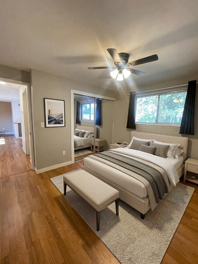 Building Photo - Private Cul-de-Sac Gem with Spacious Backyard!