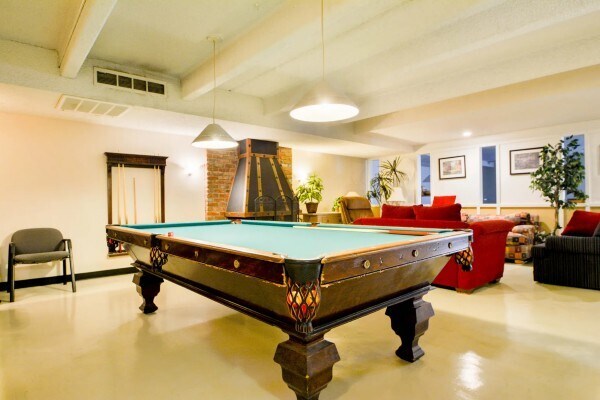 Building Photo - 1365 Columbine St