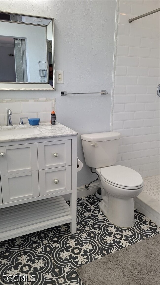 Building Photo - 1403 Davis Dr