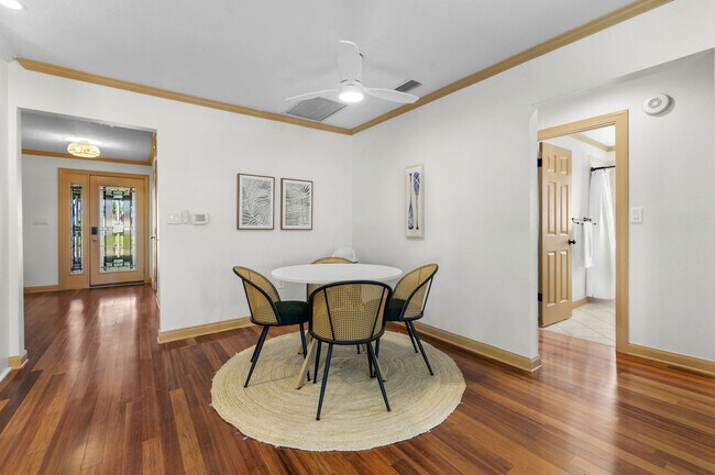 Building Photo - 9414 Laura Anne Dr