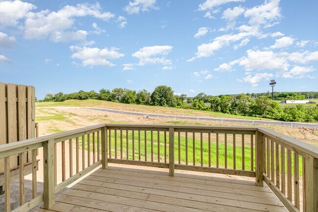 Building Photo - 7864 Oak Brook Dr