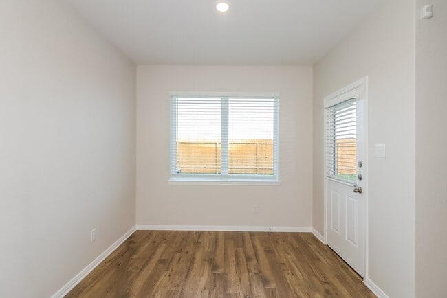 Building Photo - 7515 Tipton Meadow Way