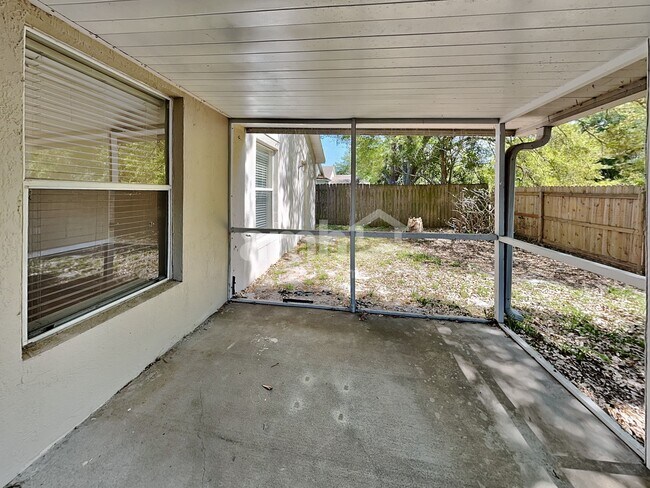 Building Photo - 2911 St James Ln