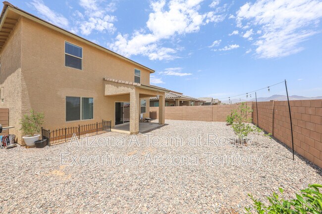 Building Photo - 7867 S Walnutview Dr
