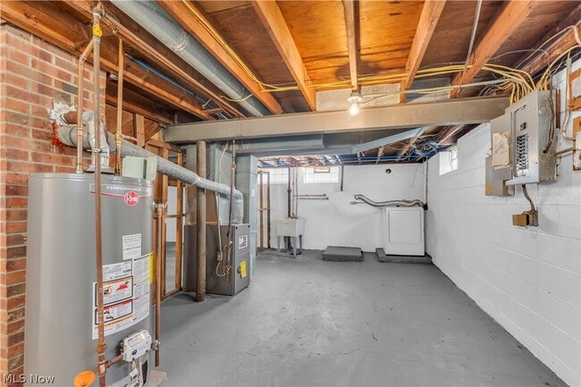 Building Photo - 4417 E 156th St