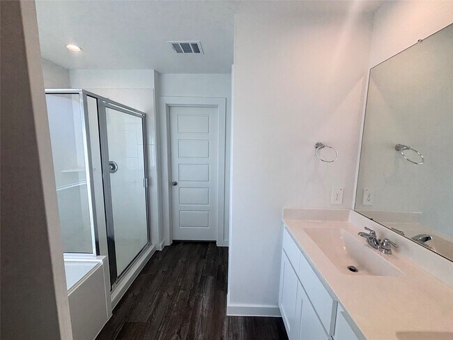 Building Photo - 1119 Fringed Bluestar Dr