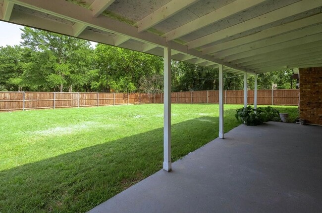 Building Photo - 3 Bed 2 Bath Home - Southlake Carroll ISD