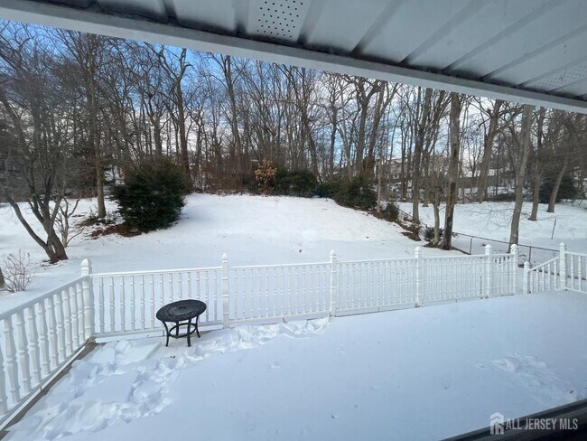 Building Photo - 7 Sparta Ct