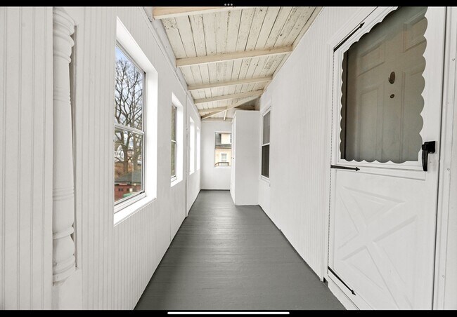 Building Photo - 25 Coleman St