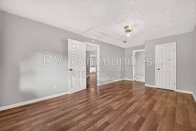Building Photo - 5910 Southtown St