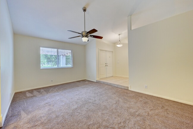 Building Photo - 630 SW 159th Terrace