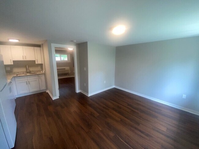 Building Photo - 75 W Moler St