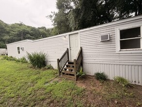 Building Photo - 578 Calvary Church Rd