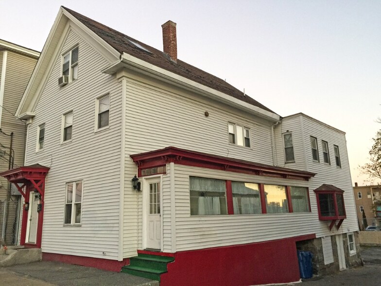 Primary Photo - 456 Haverhill St