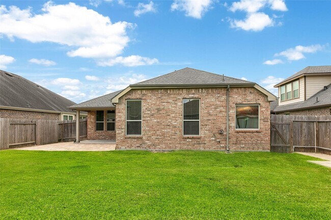Building Photo - 31225 Liberty Knoll Ln