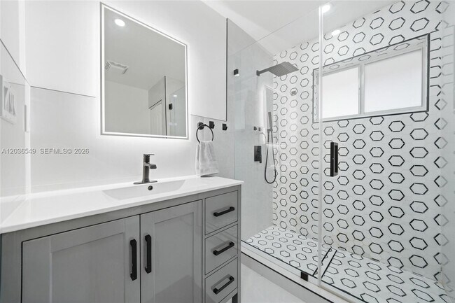 Building Photo - 881 NW 133rd Ave