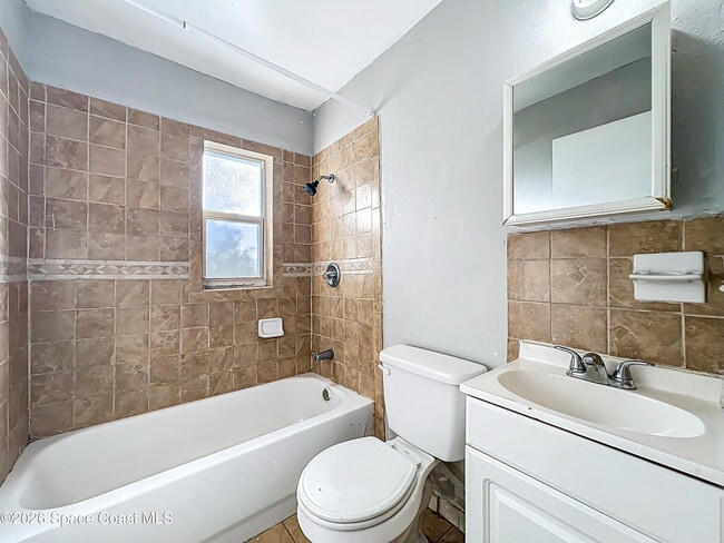 Building Photo - 1509 Bon Air Plaza