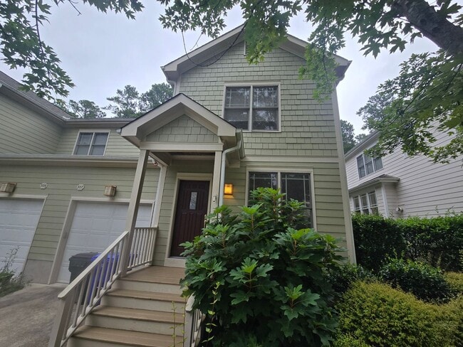 Primary Photo - Stylish 3BR, 3BA Townhouse – Prime Locatio...