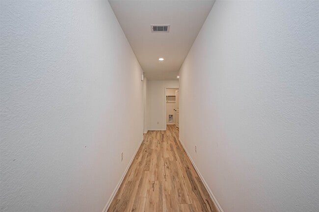 Building Photo - 3426 Golden Amber Ct