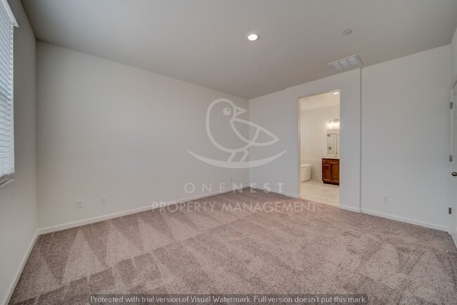 Building Photo - Gorgeous 3 Bedroom, 2 Bath Home In Twelve Bridges