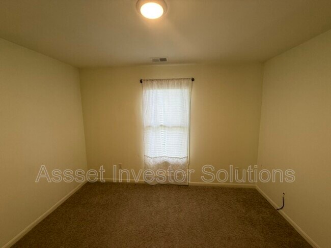 Building Photo - 8004 W 144th Pl