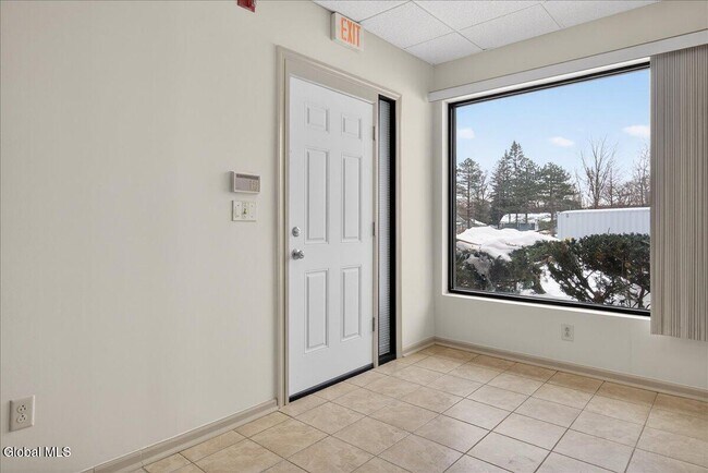 Building Photo - 54 Freemans Bridge Rd